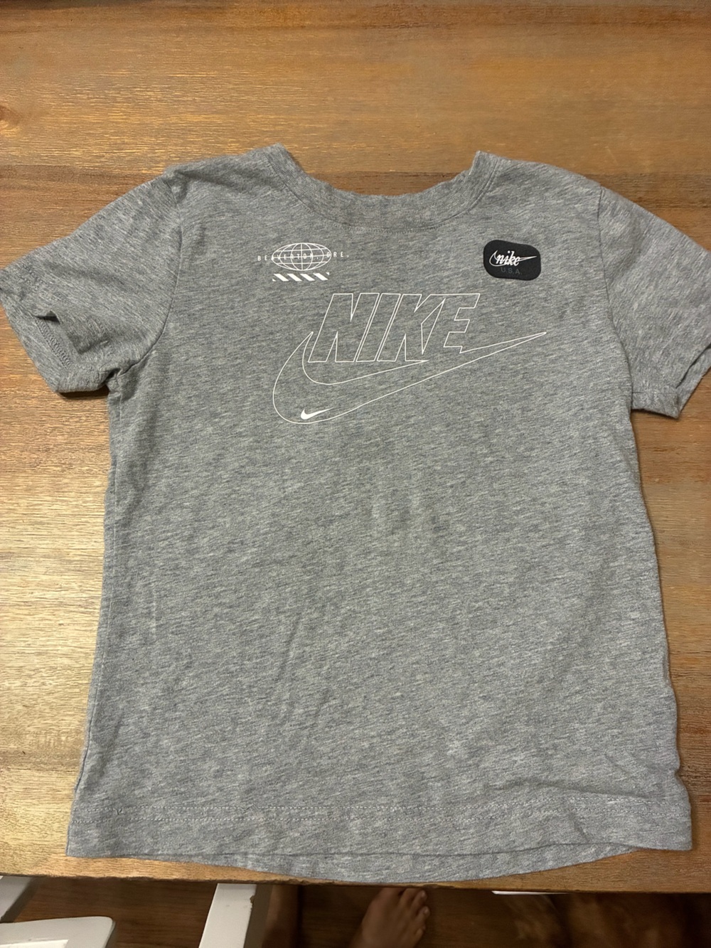 Boys nike tee